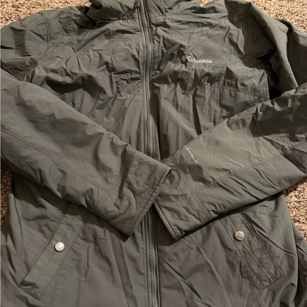 Columbia Women's Green Jacket Omnishield